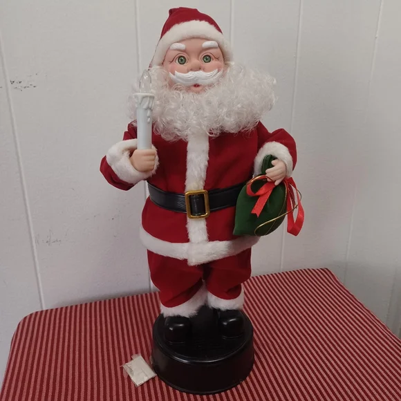 Vintage Santa Figure - Picture 3 of 6